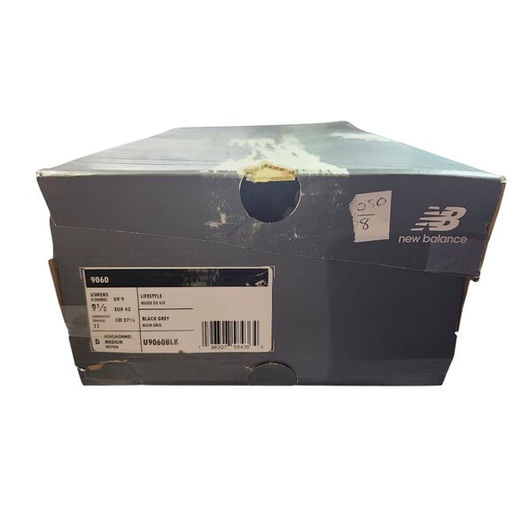 New Balance 9060 Size 9.5M 11W - Picture 3 of 6